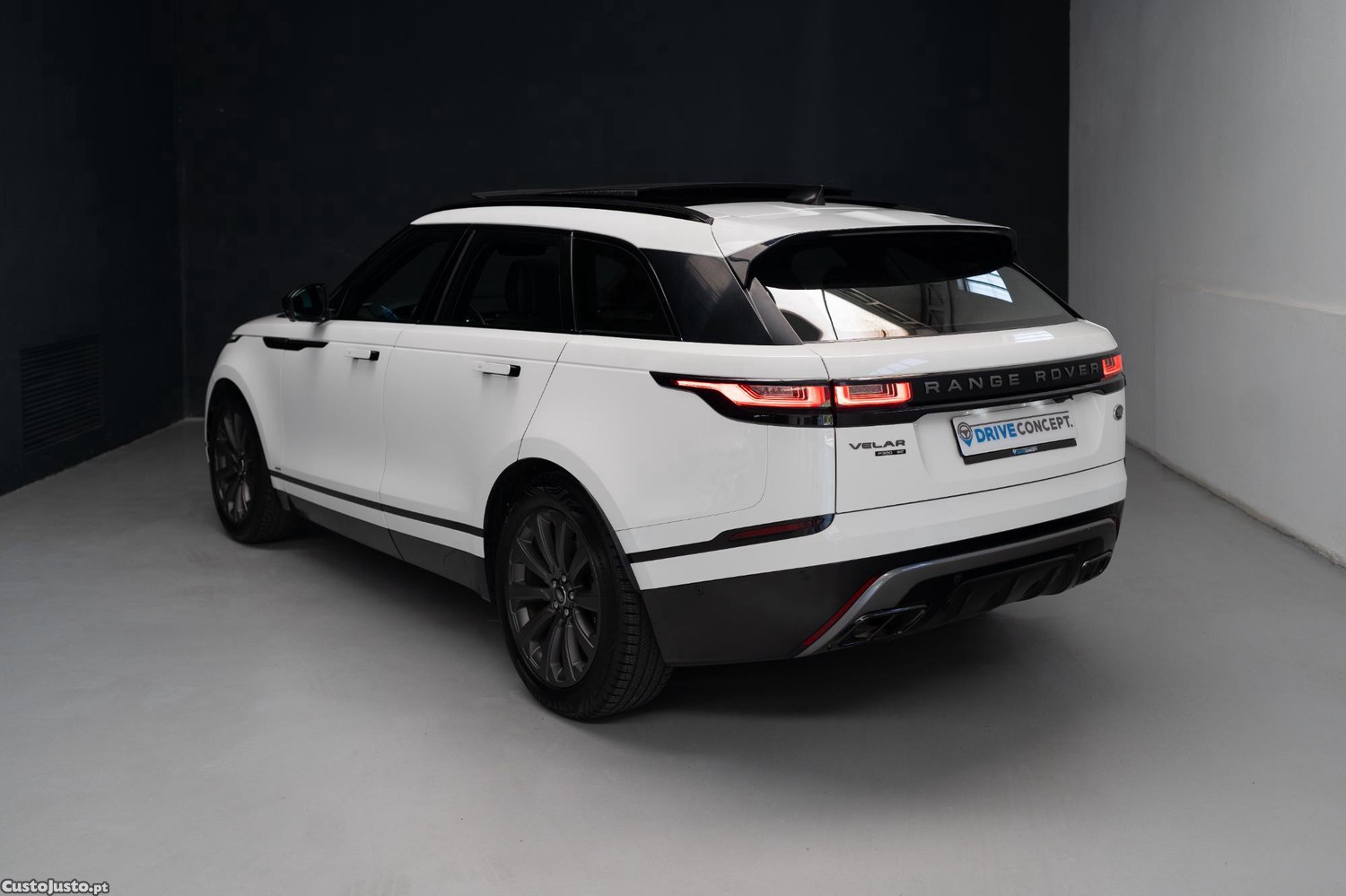 Land Rover Range Rover Velar P300 R-Dynamic — fotografia 3
