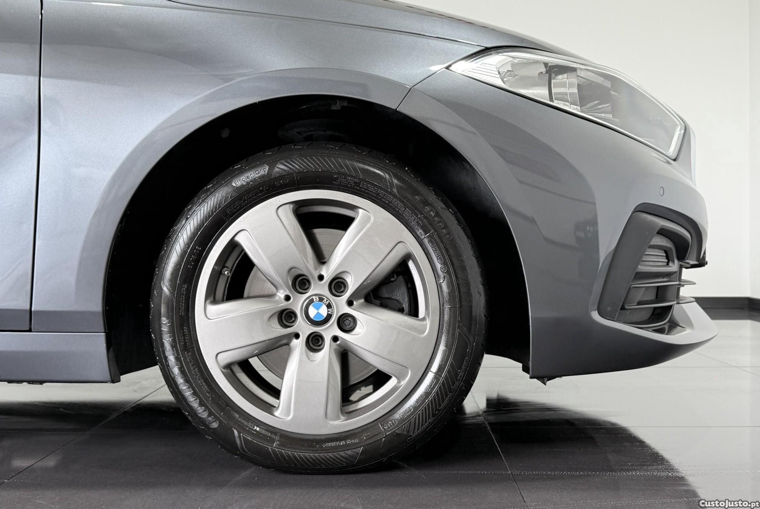 BMW 116 D EDYNAMICS ADVANTAGE - NACIONAL - 84674 KM — fotografia 5