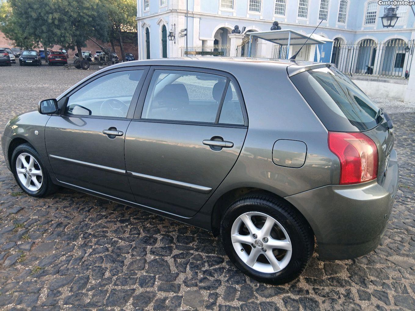 Toyota Corolla D4D — fotografia 8