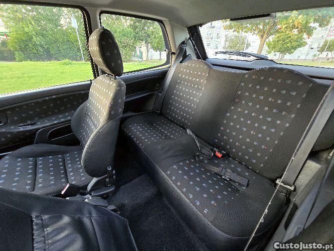 Citroën Saxo 1,4 i VTS COUPÉ — fotografia 3
