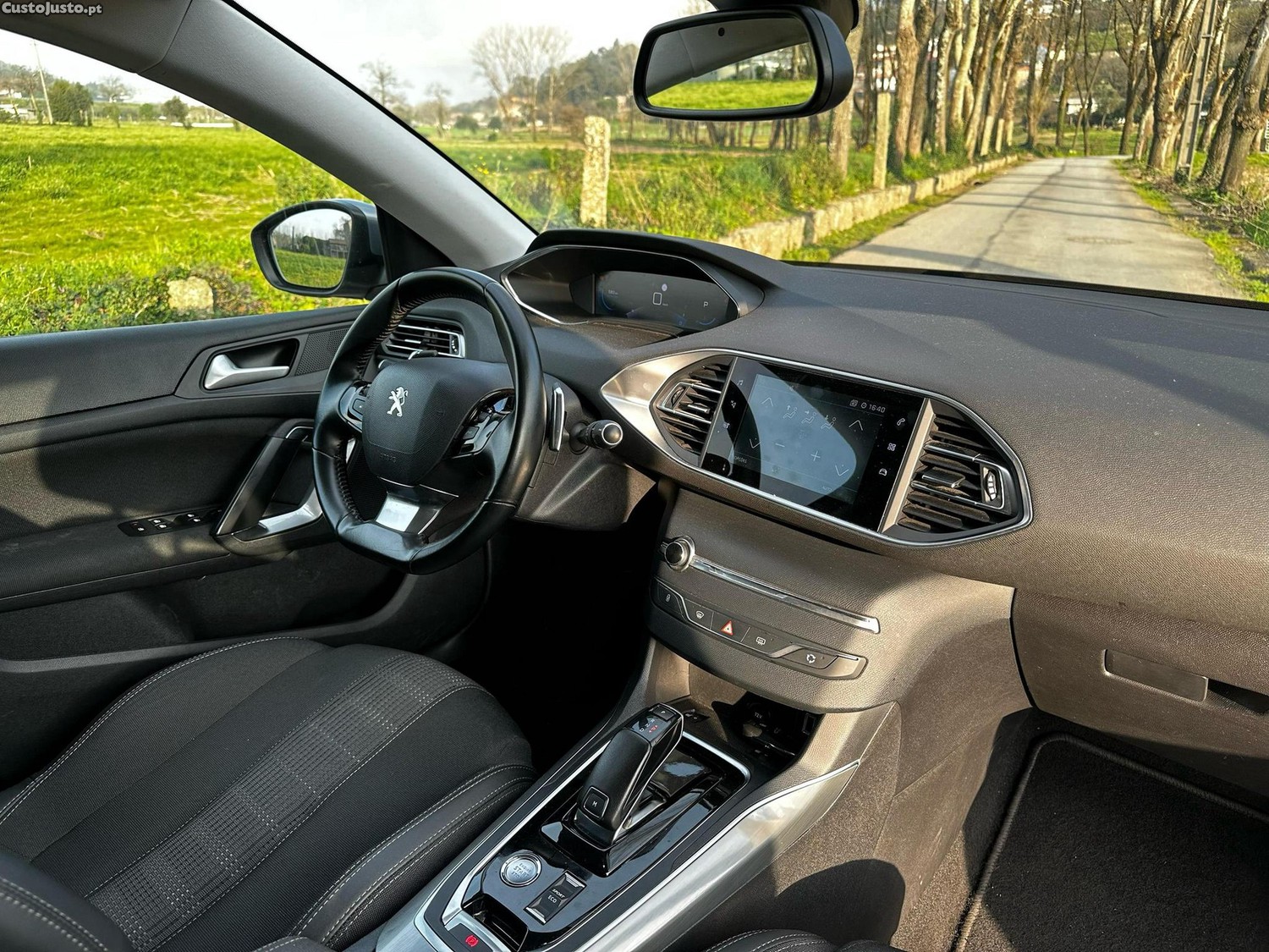 Peugeot 308 SW 1.5 BlueHDi Allure Pack EAT8 — fotografia 6