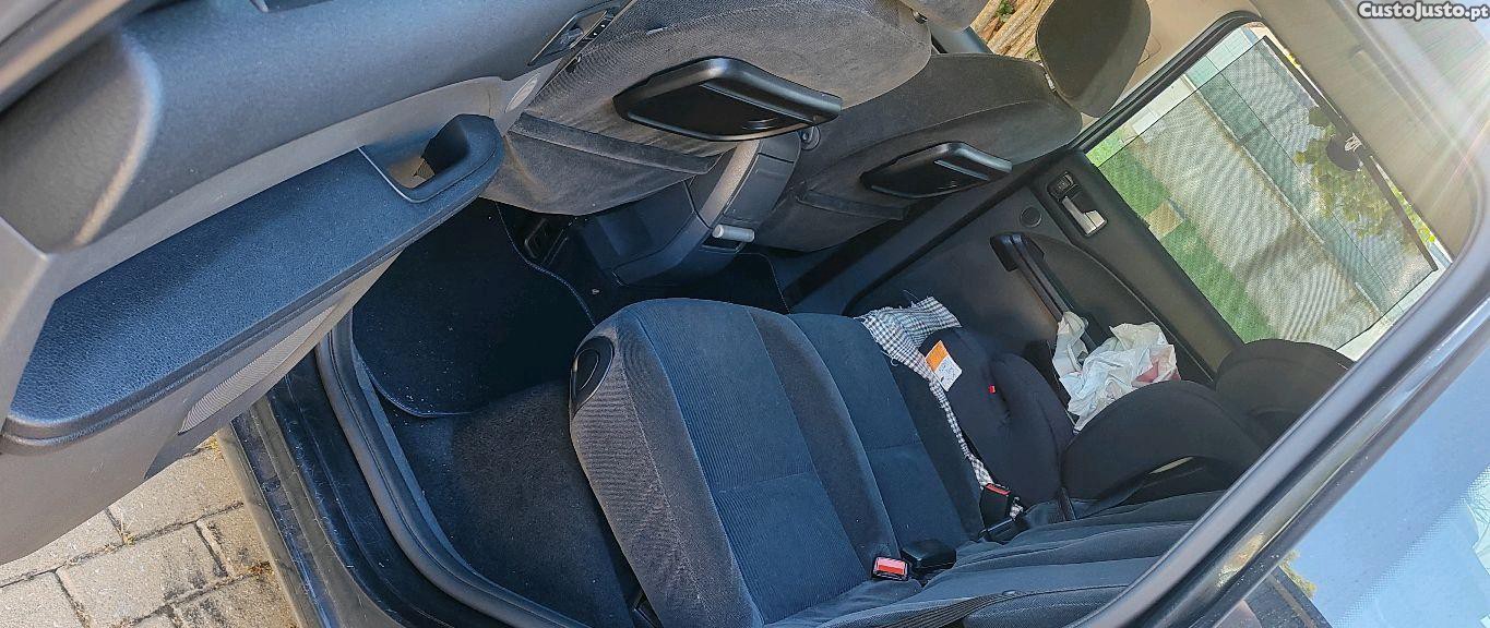 Ford C-Max ghia — fotografia 3