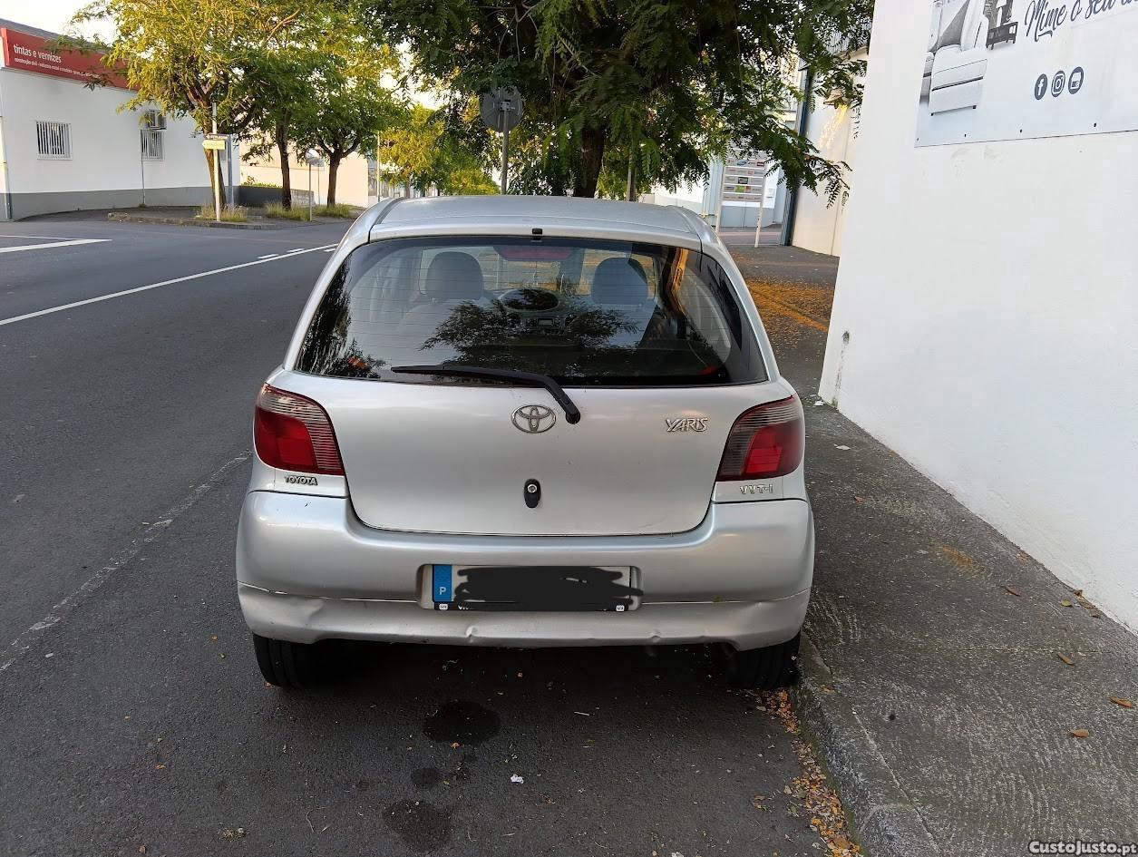 Toyota Yaris VVT-I — fotografia 7