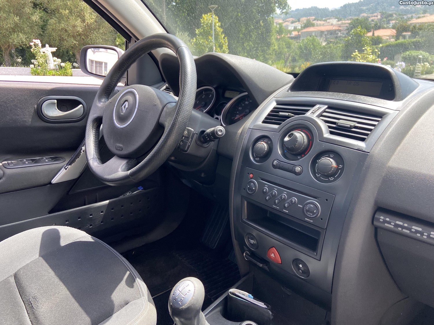 Renault Mégane 1.5 DCI — fotografia 3