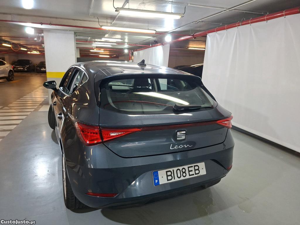 Seat Leon 1.0 TSI Style 110cv - 24 foto 5