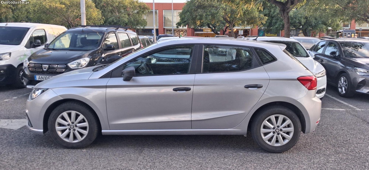 Seat Ibiza 1.6 TDI — photo 4