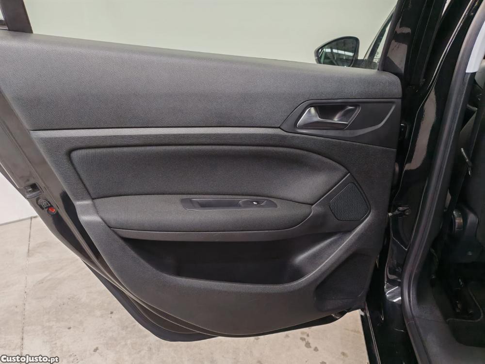Peugeot 308 1.5 BlueHDi Style J1 — fotografia 9