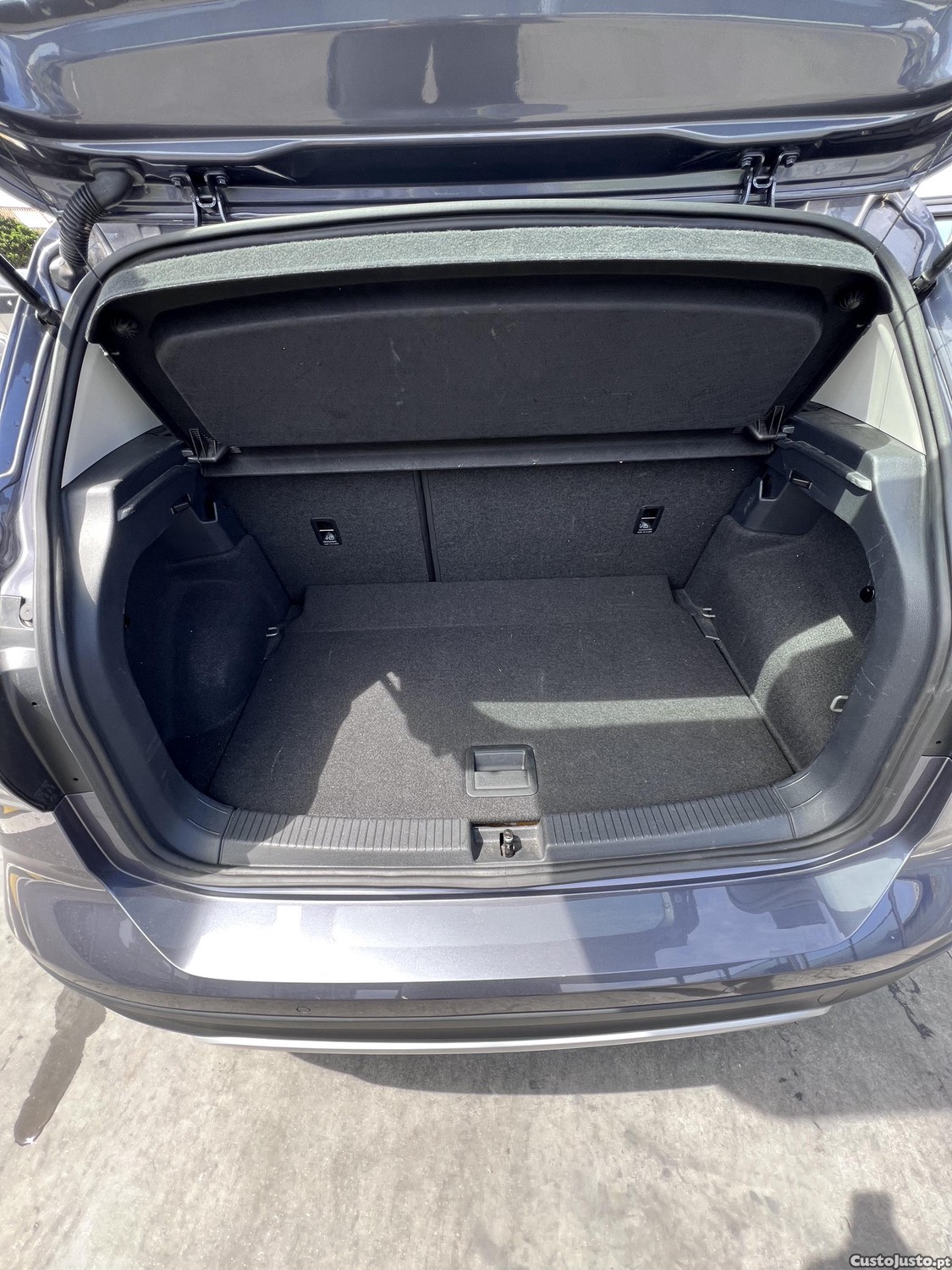 Volkswagen T-Cross 1.0 TSI LIFE — fotografia 9