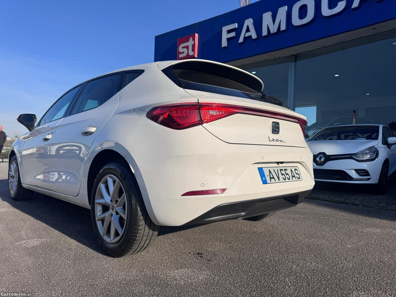 SEAT Leon 1.0 TSI OPF Style — fotografia 11