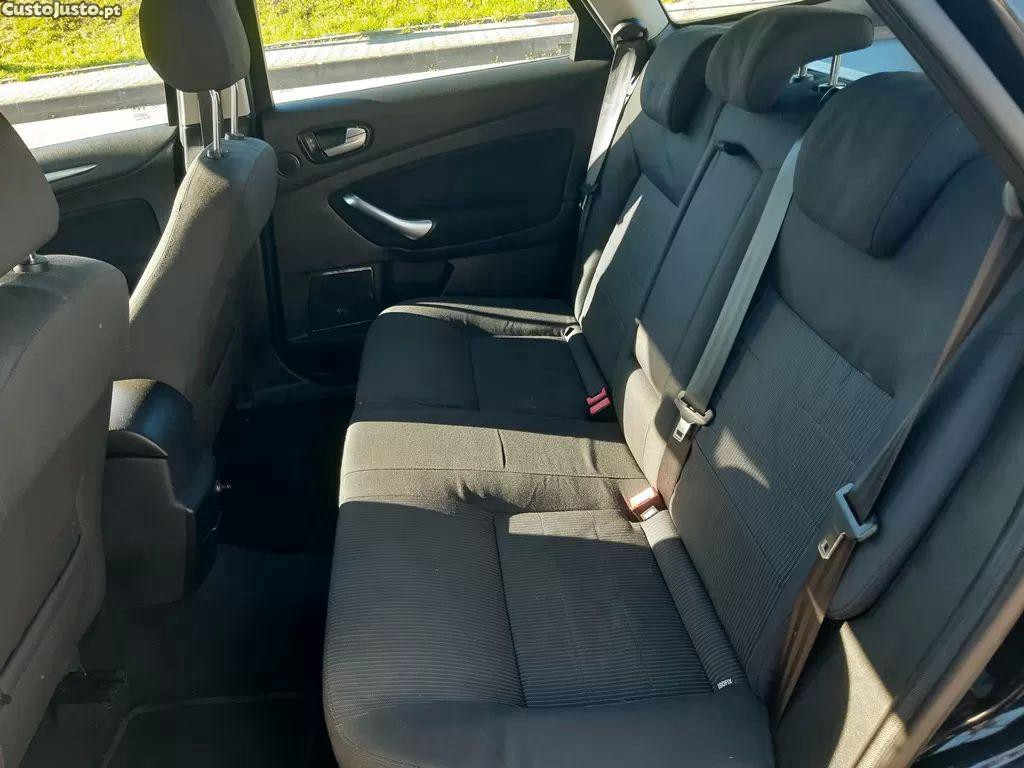 Ford KA 1.8 tdci titanium econetic — fotografia 7