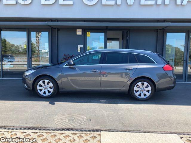 Opel Insignia Sport Tourer 2.0 CDT — fotografia 24