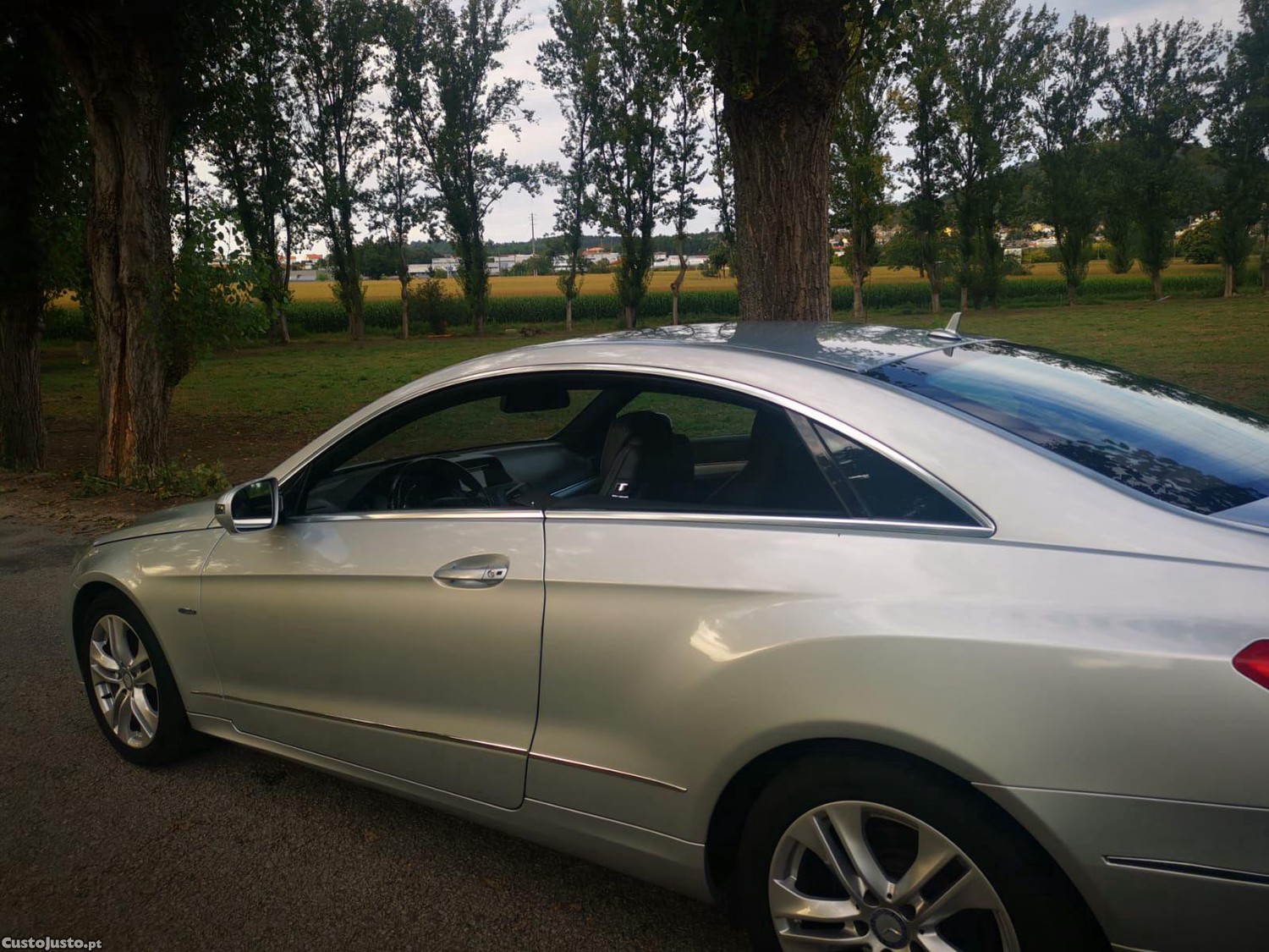Mercedes-Benz E 350 CDi Avantgarde BlueEfficiency — fotografia 17