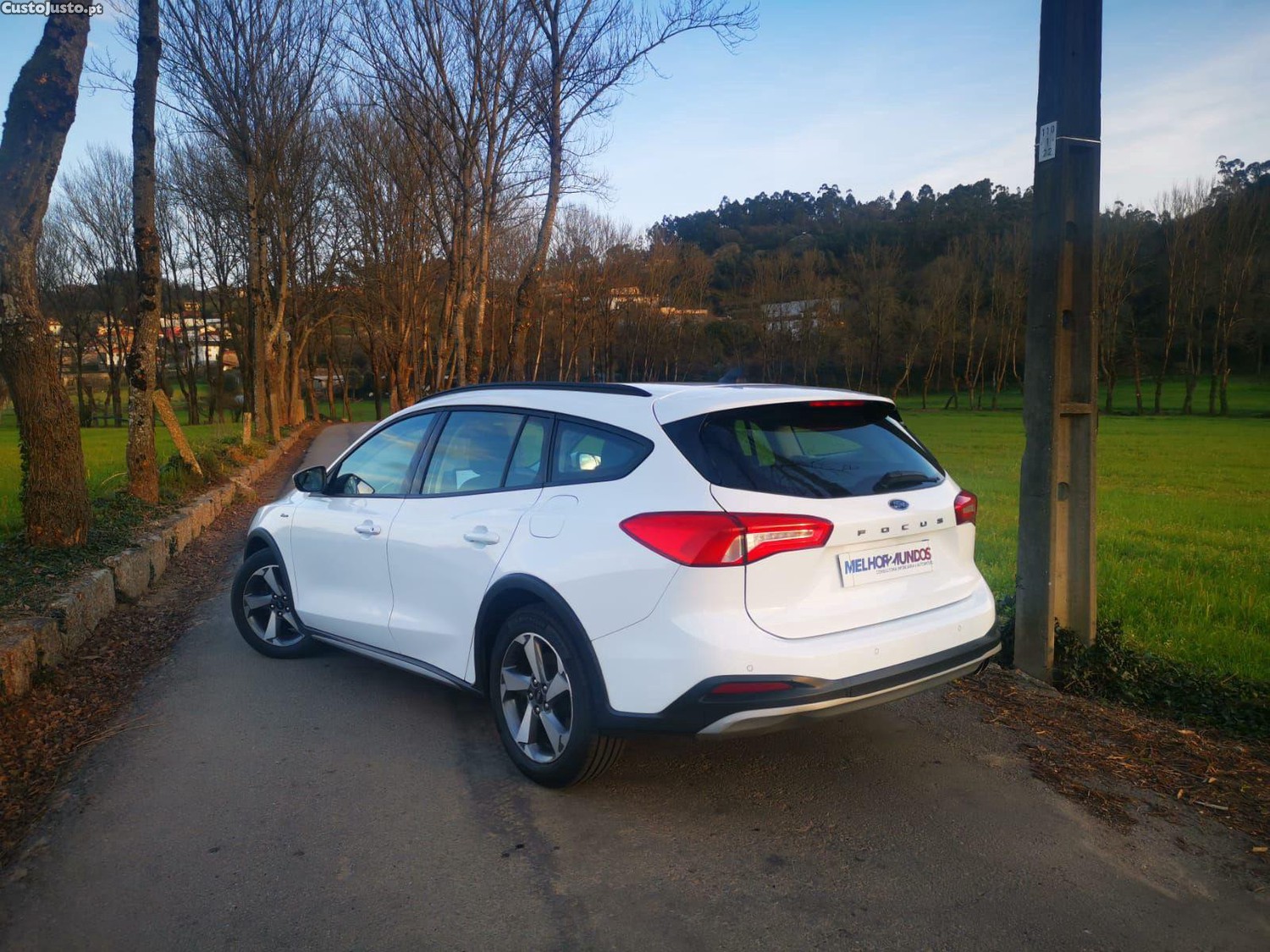 Ford Focus SW 1.5 TDCi EcoBlue ST-Line — fotografia 16