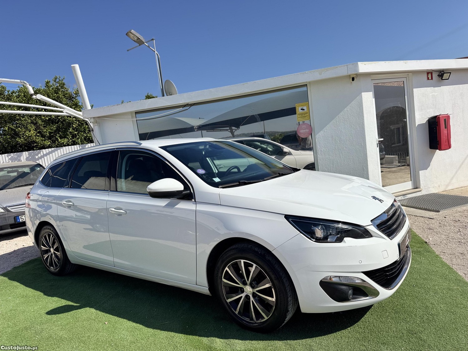 Peugeot 308 Allure THP 1.2 130CV — fotografia 10