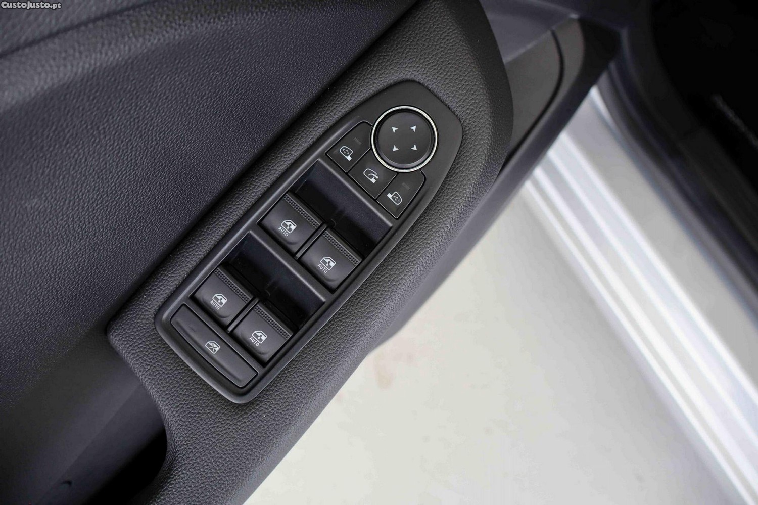 Renault Clio 1.0 TCe Evolution Bi-Fuel — fotografia 20