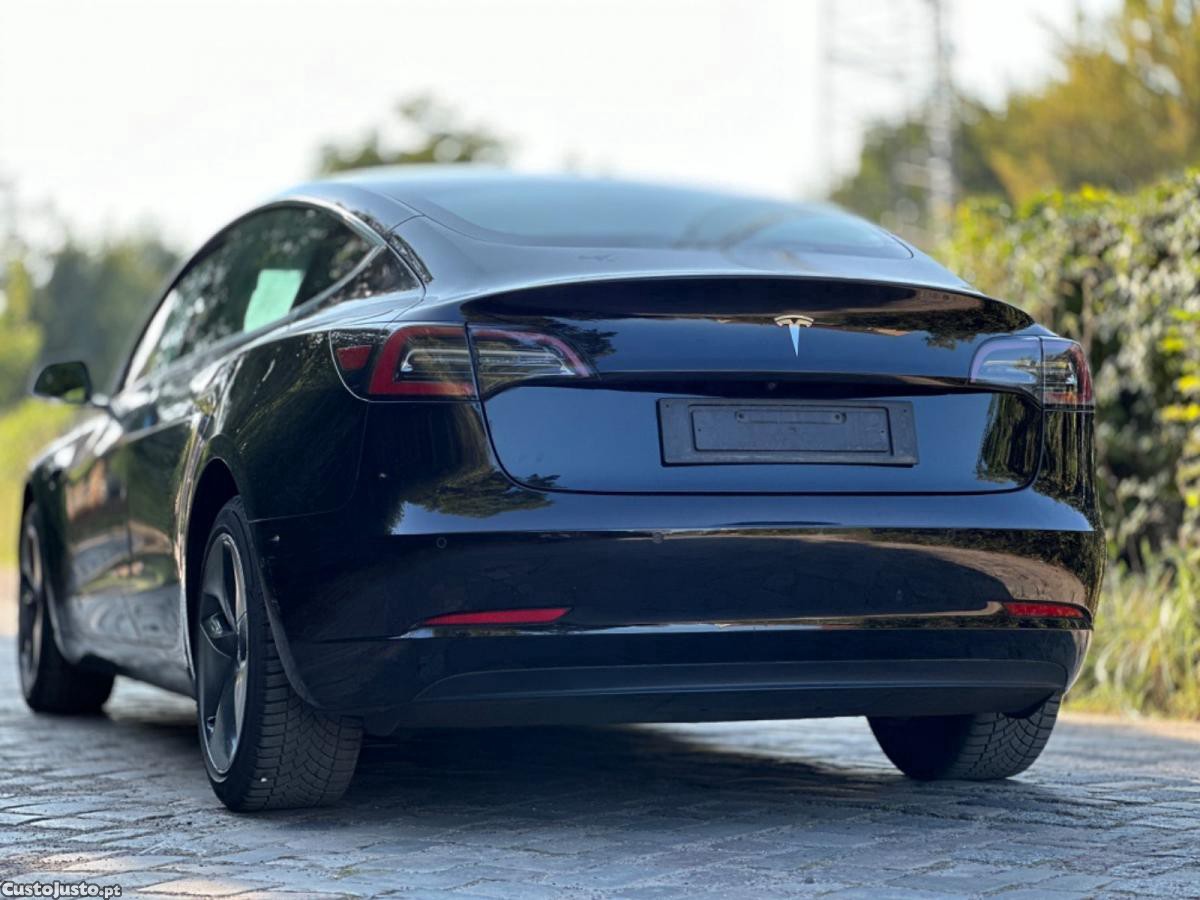 Tesla Model 3 STND.RWD PLUS Retoma Iva Dedutível — fotografia 4