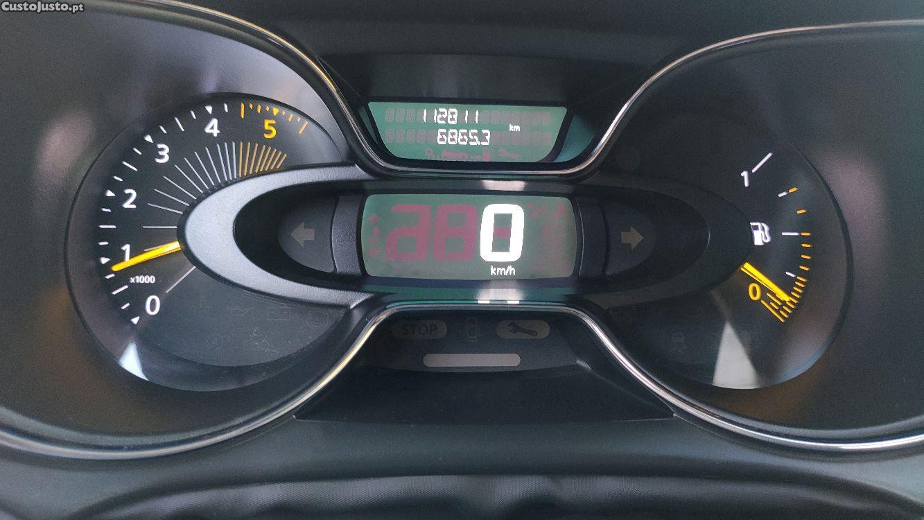 Renault Captur 1.5dci — fotografia 3