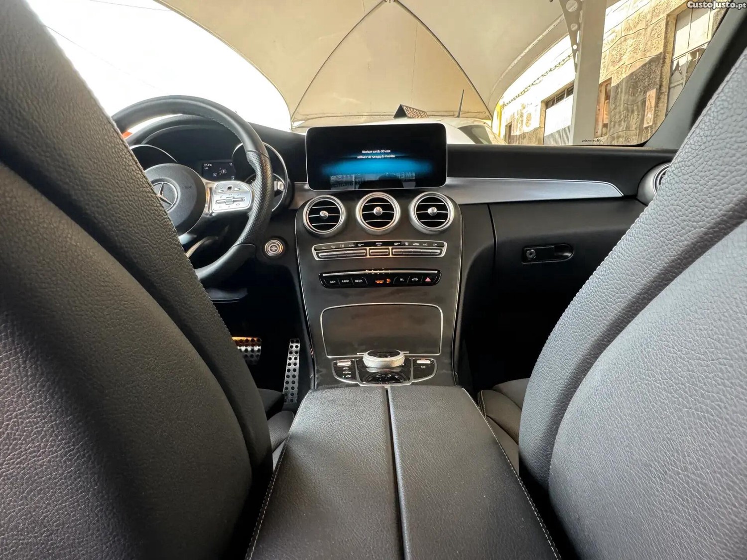 Mercedes-Benz C 200 d AMG Line Aut. — fotografia 4
