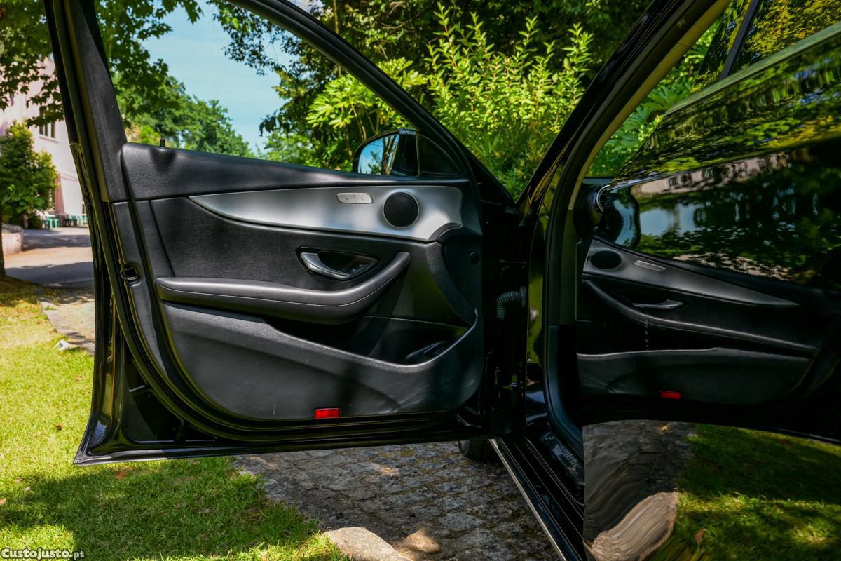 Mercedes-Benz E 220 d Avantgarde — fotografia 3