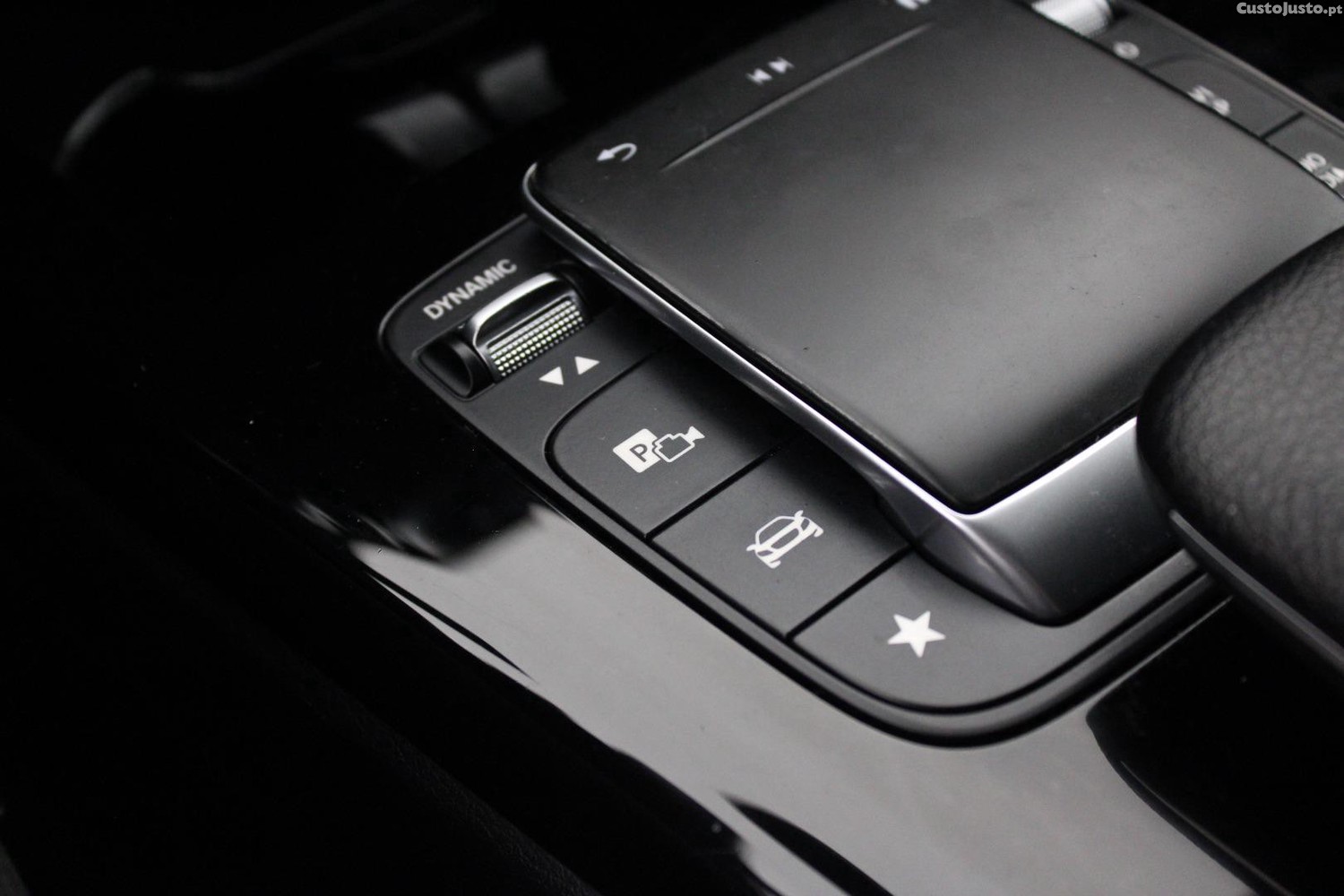 Mercedes-Benz CLA 180 D SHOOTING BRAKE STYLE AUTO — fotografia 23