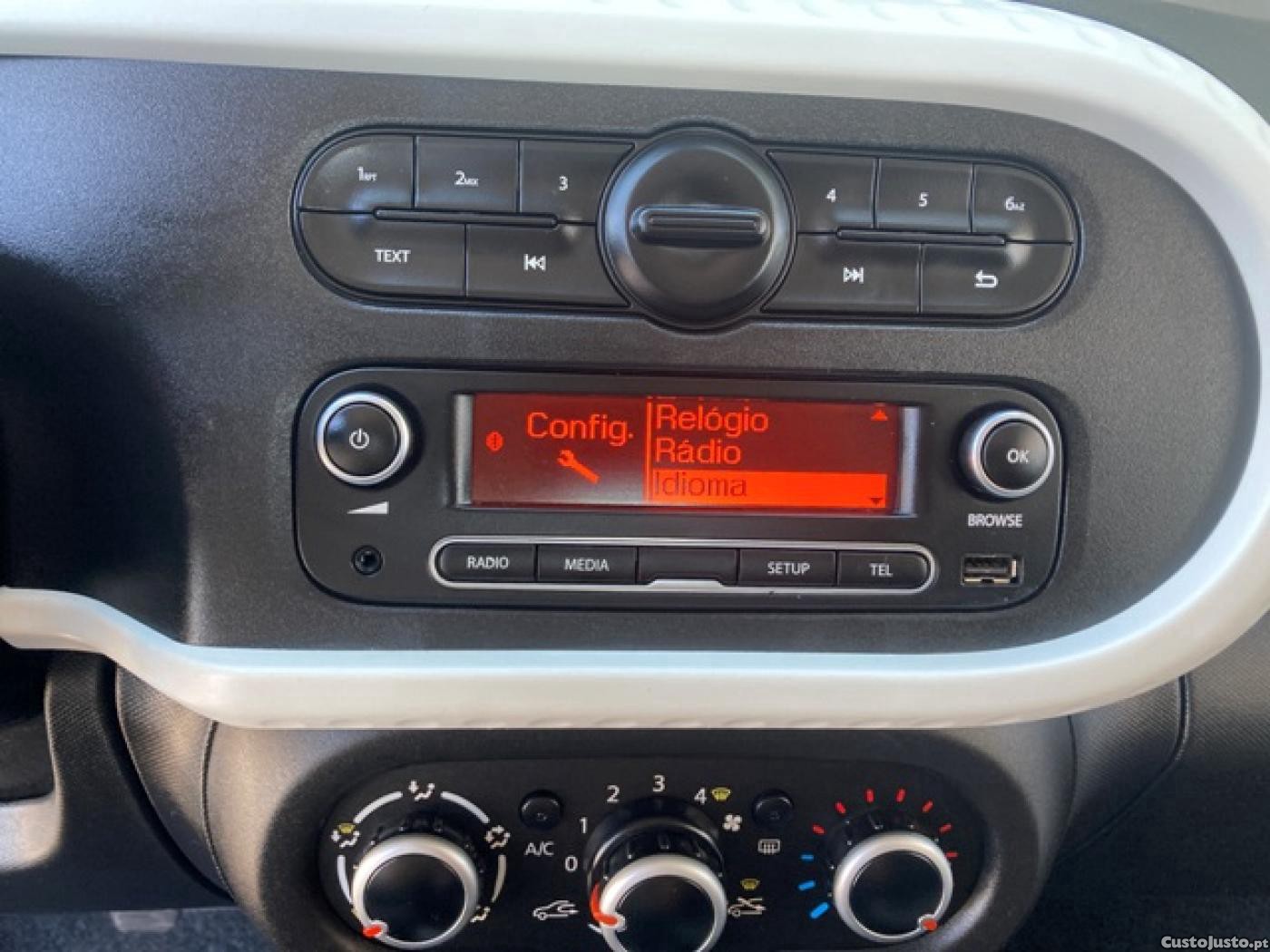 Renault Twingo SCe 75 LIMITED — fotografia 11