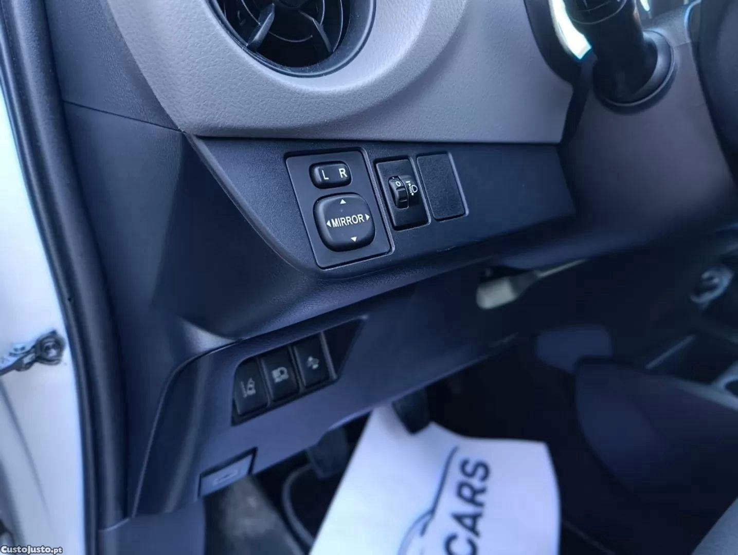 Toyota Yaris 1.0 vvt-i active+ac — fotografia 13