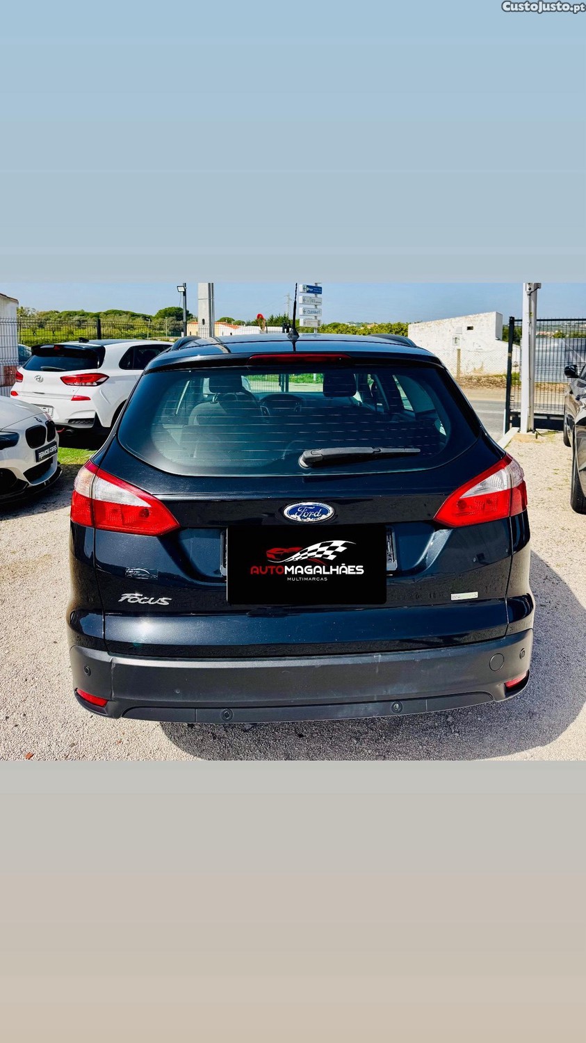 Ford Focus EcoboostSYNC Edition — fotografia 4