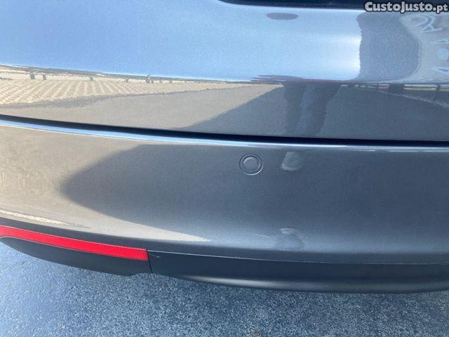Opel Insignia Sport Tourer 2.0 CDT — fotografia 20