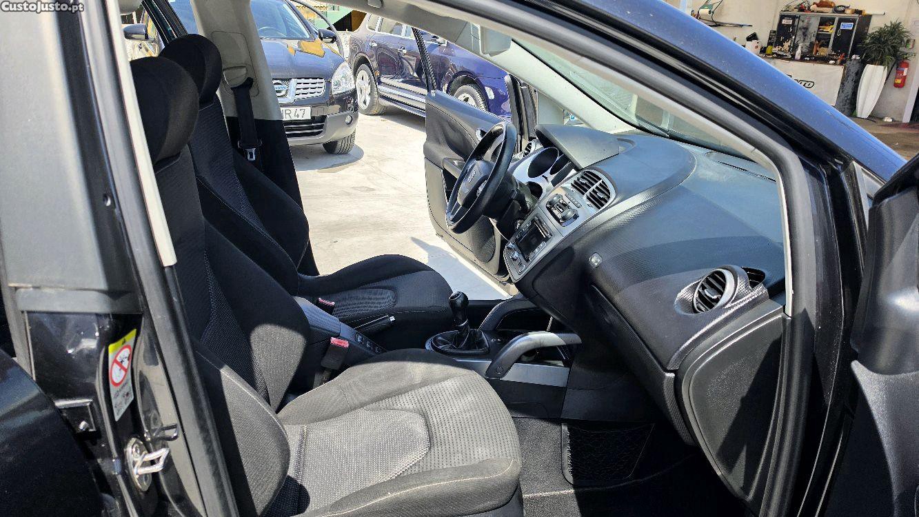 SEAT Altea 1.6 tdi — fotografia 3