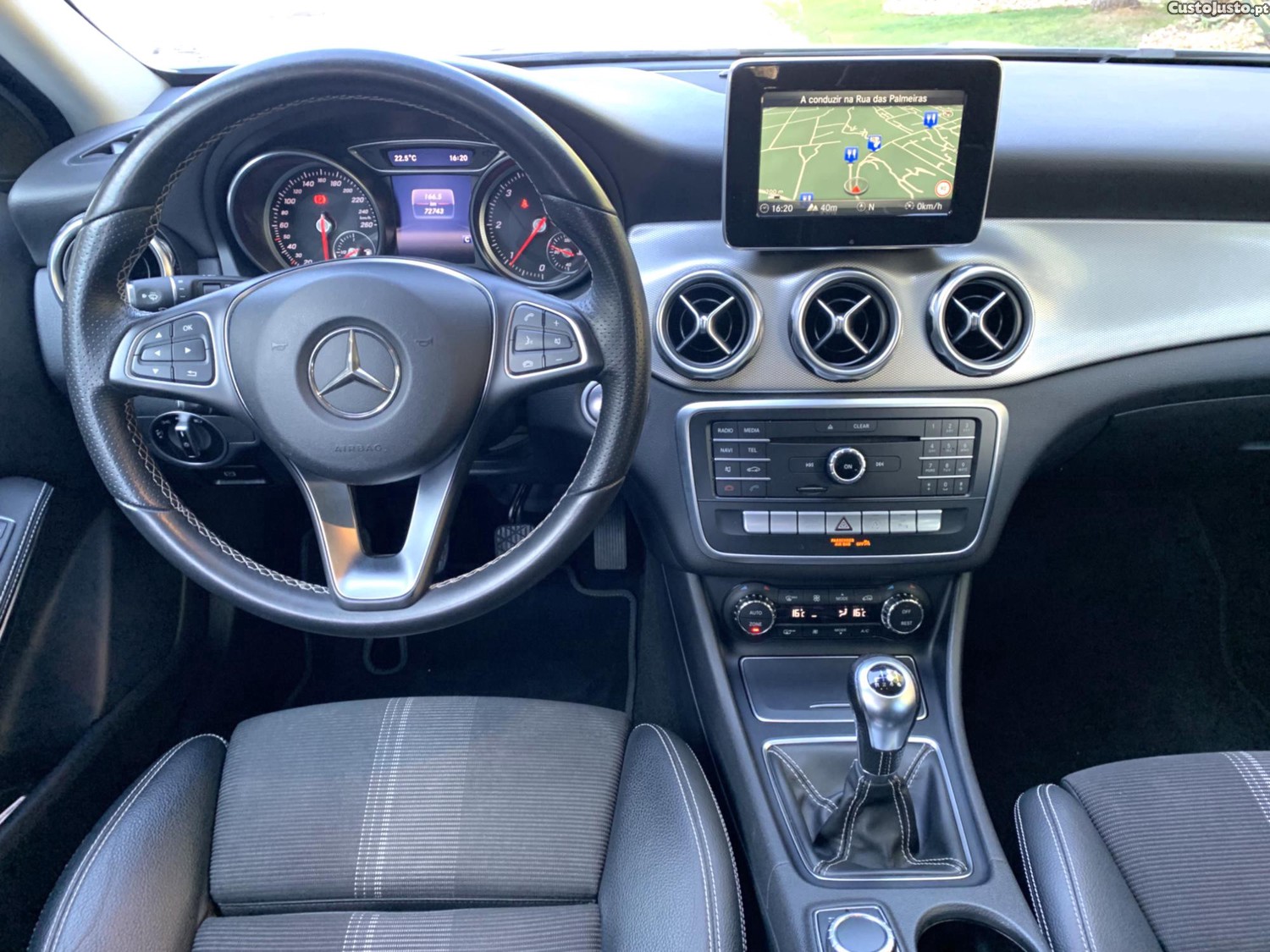 Mercedes-Benz GLA 180 d Urban Nacional 72000kms Rig Novo — fotografia 8