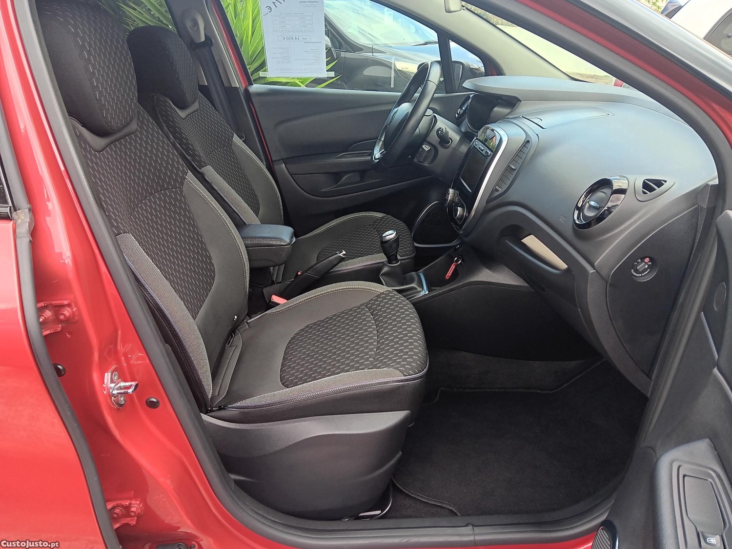 Renault Captur Exclusive 0.9 TCe 90cv — fotografia 3