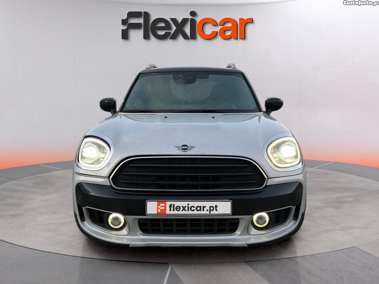 MINI Countryman Cooper D Auto — fotografia 16