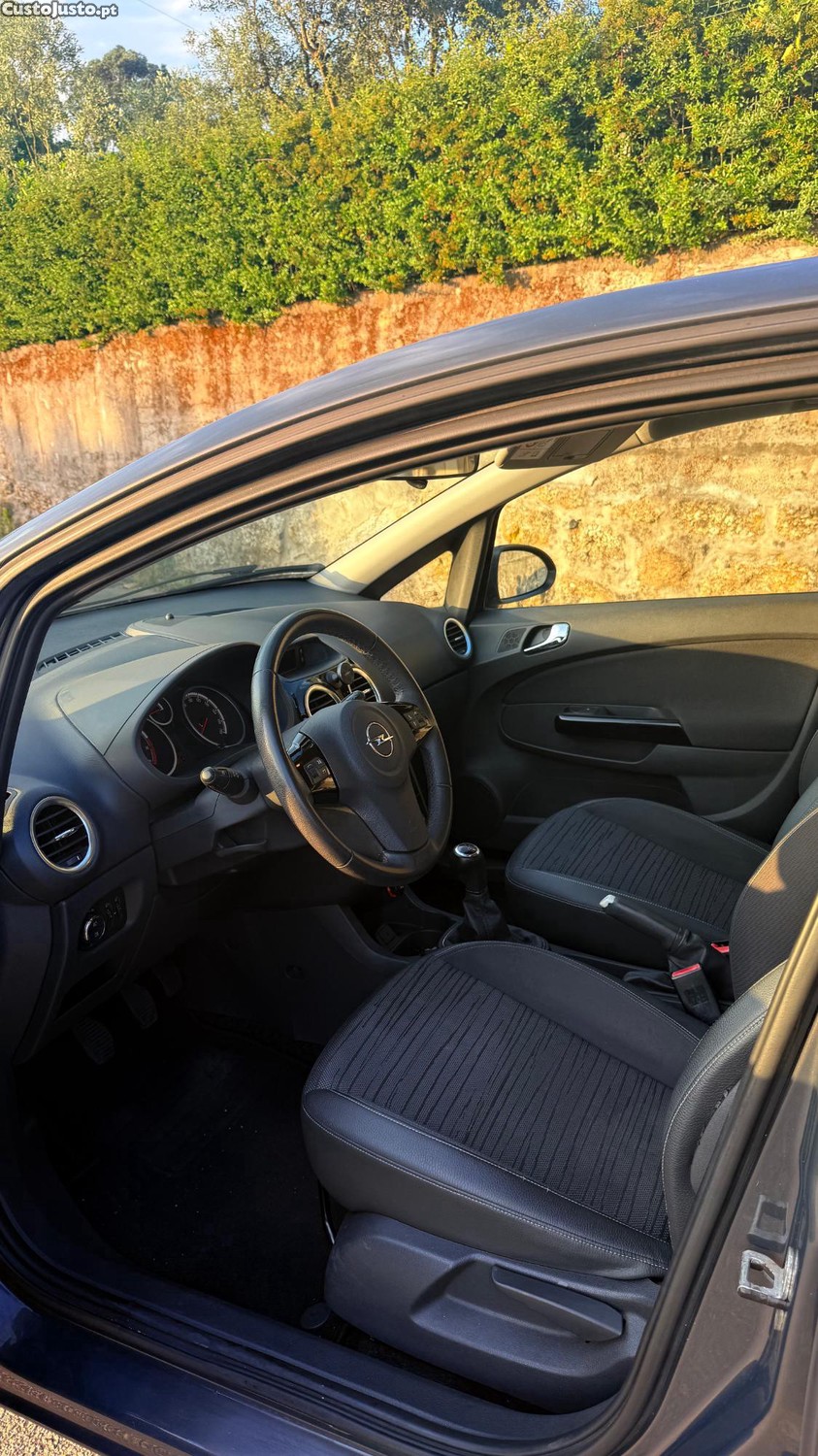 Opel Corsa 1.2 — fotografia 6