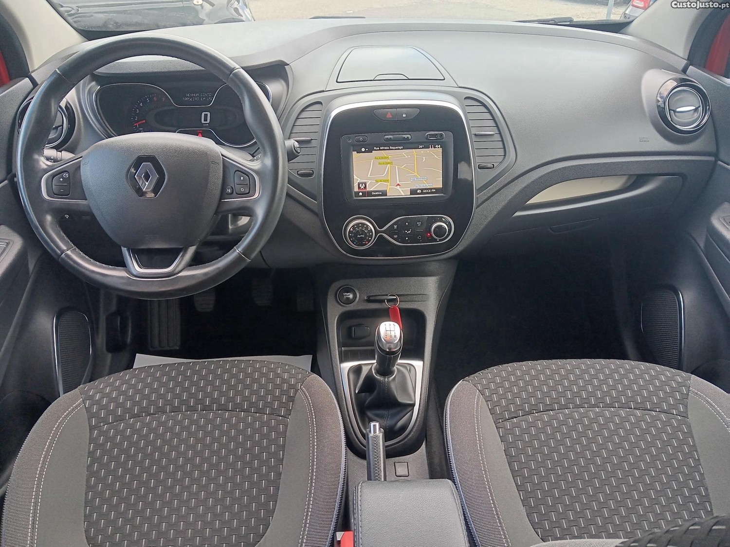 Renault Captur Exclusive 0.9 TCe 90cv — fotografia 5