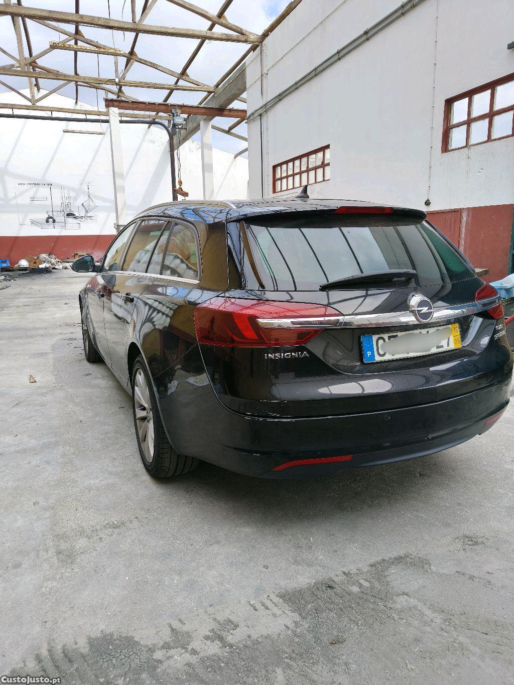 Opel Insignia Executive Sports Tourer — fotografia 5