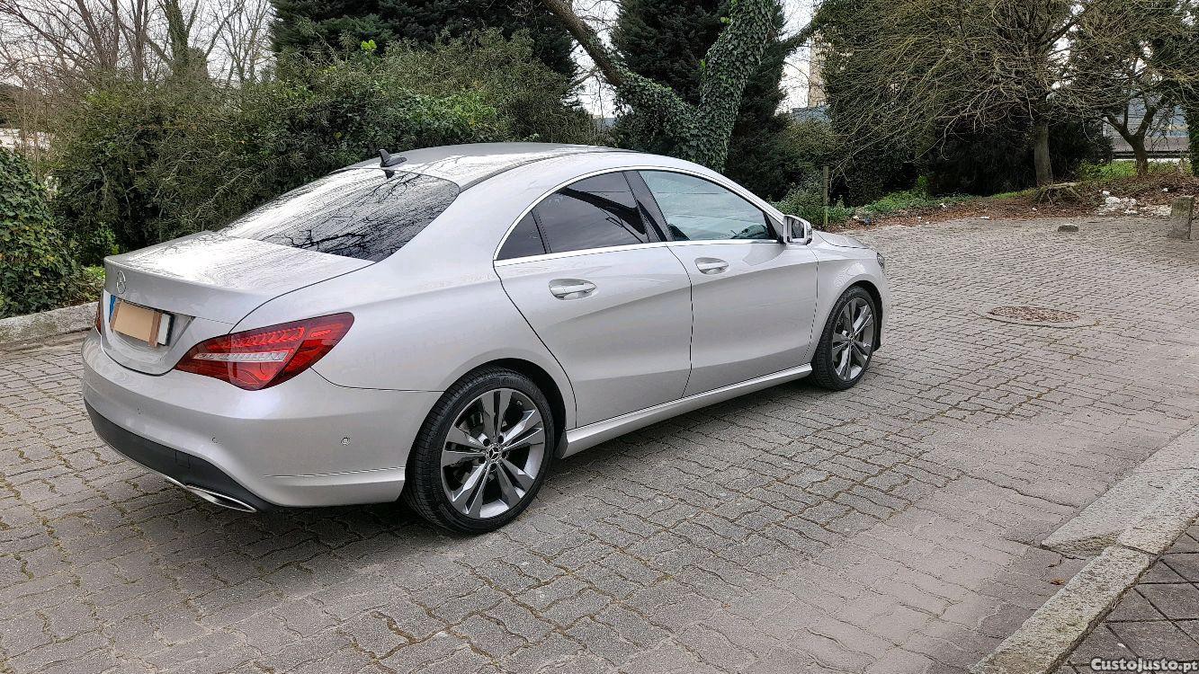 Mercedes-Benz CLA 180 Urban — fotografia 5