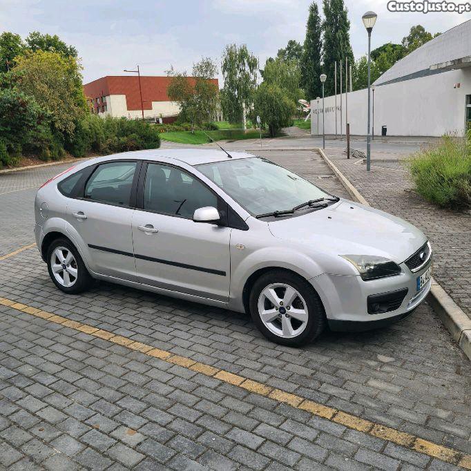 Ford Focus mto económico — fotografia 11