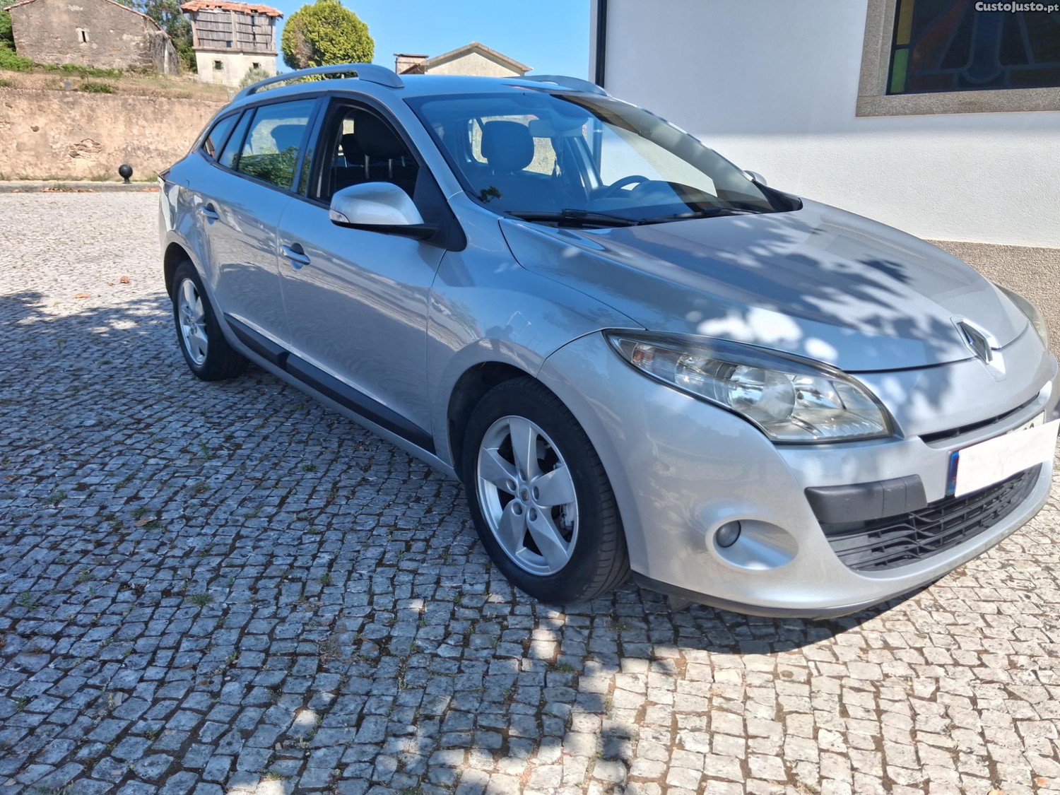 Renault Mégane 1.5 DCI Bom Estado — fotografia 5