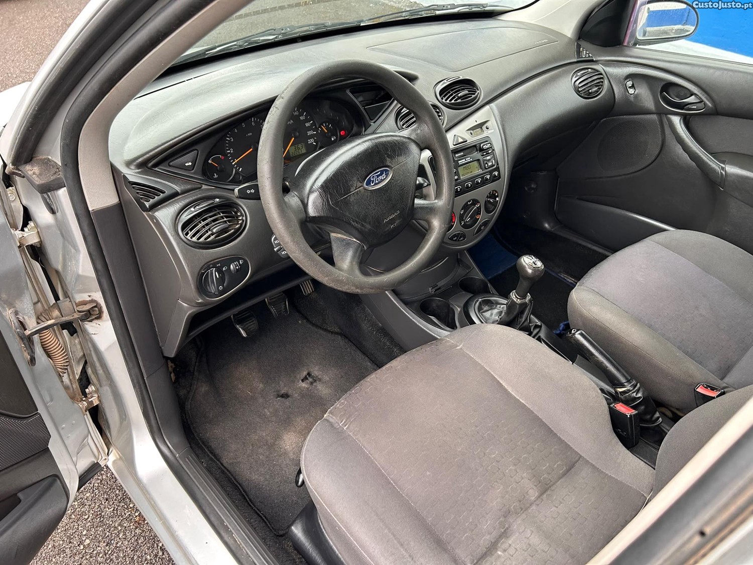 Ford Focus S.wagon 1.4 Zetec SE 75cv — fotografia 4