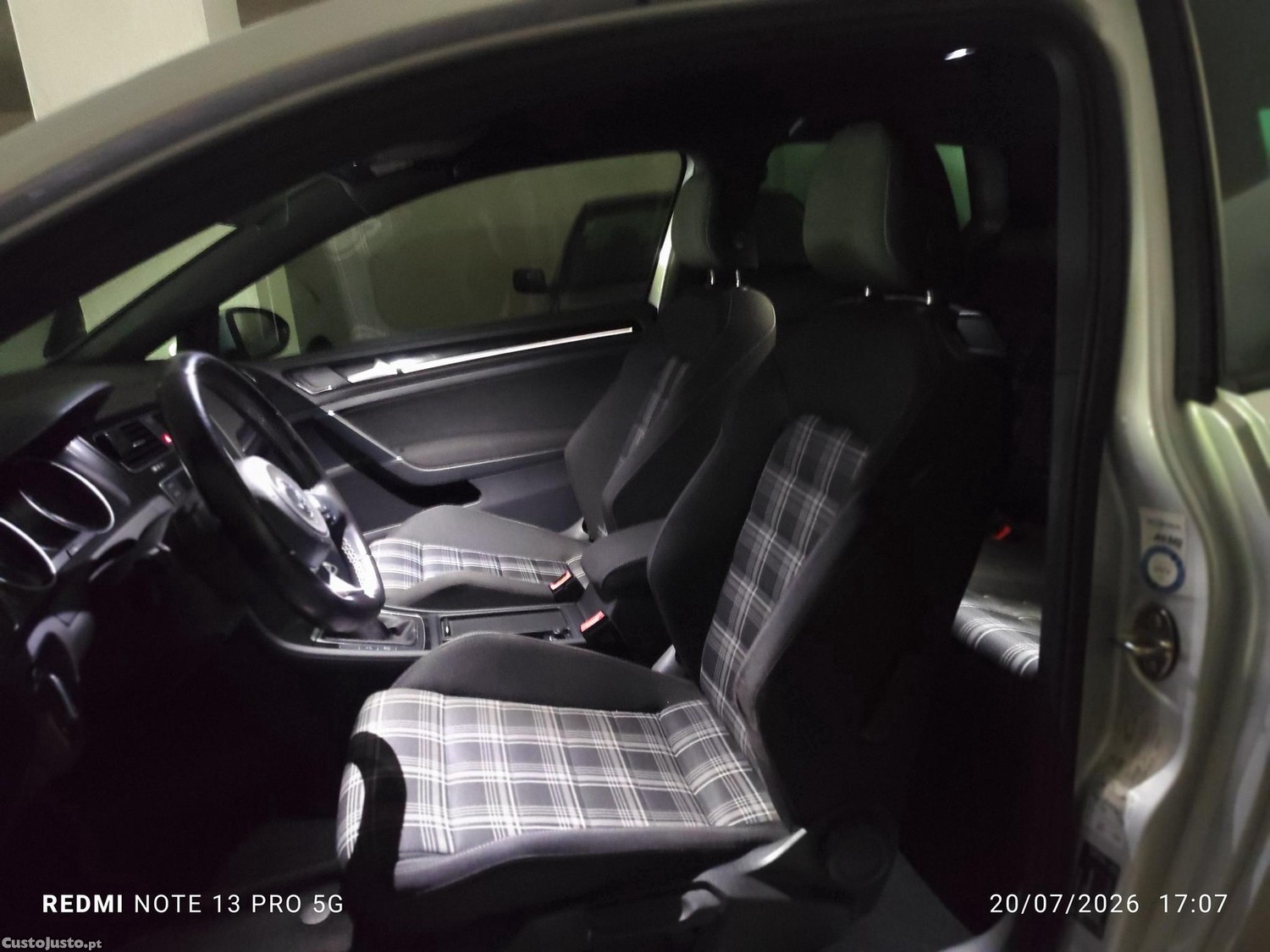 Volkswagen Golf 2.0 TDi GTD — fotografia 4