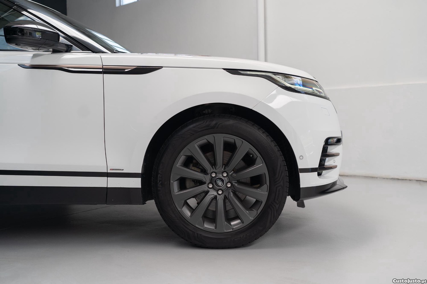 Land Rover Range Rover Velar P300 R-Dynamic — fotografia 26