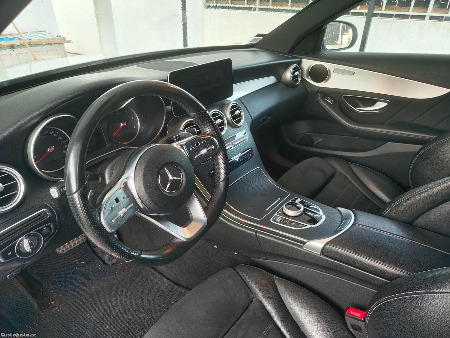 Mercedes-Benz C 220 2.0d 194cv AMG 9G tronic — fotografia 2