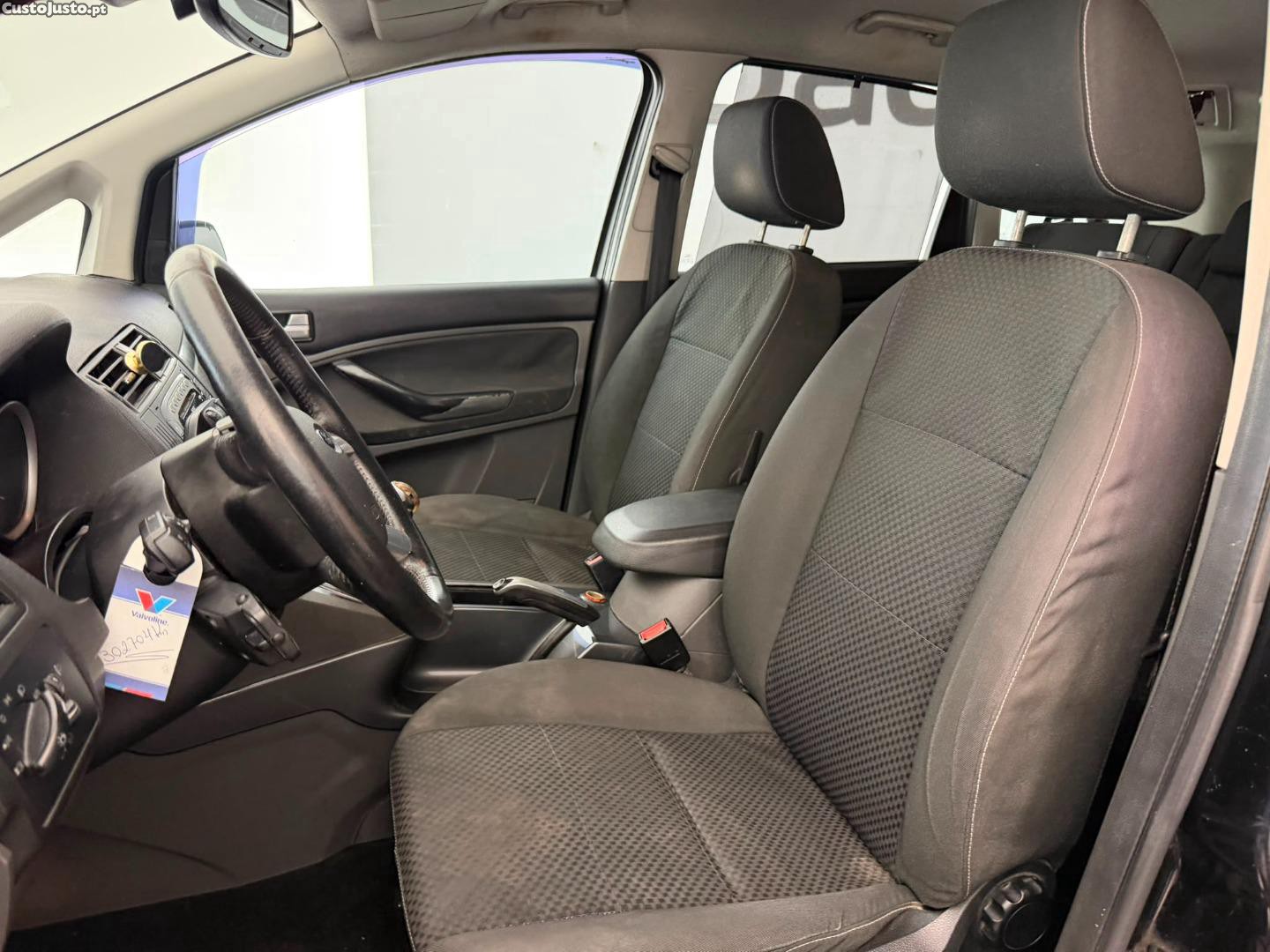 Ford C-Max 1.6 TDCI 5L — fotografia 8
