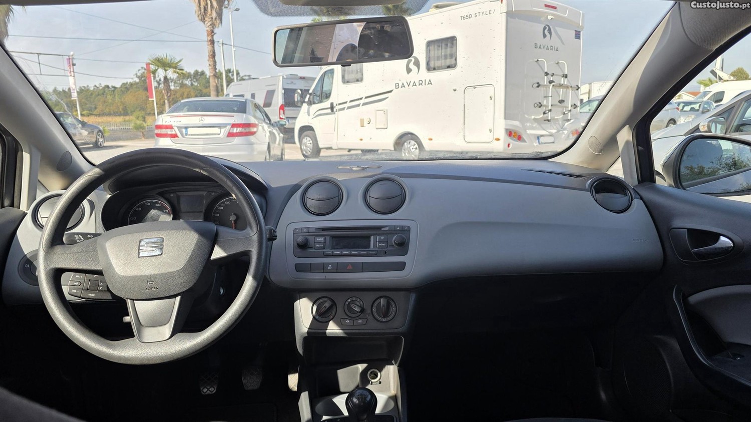 SEAT Ibiza 1.2 12V 70cv — fotografia 5