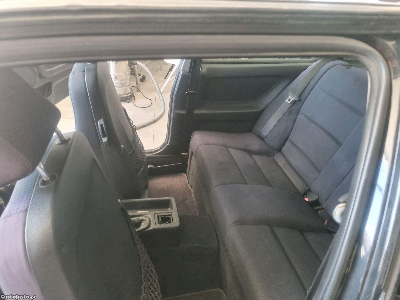 BMW 316 compact170 000km — fotografia 5