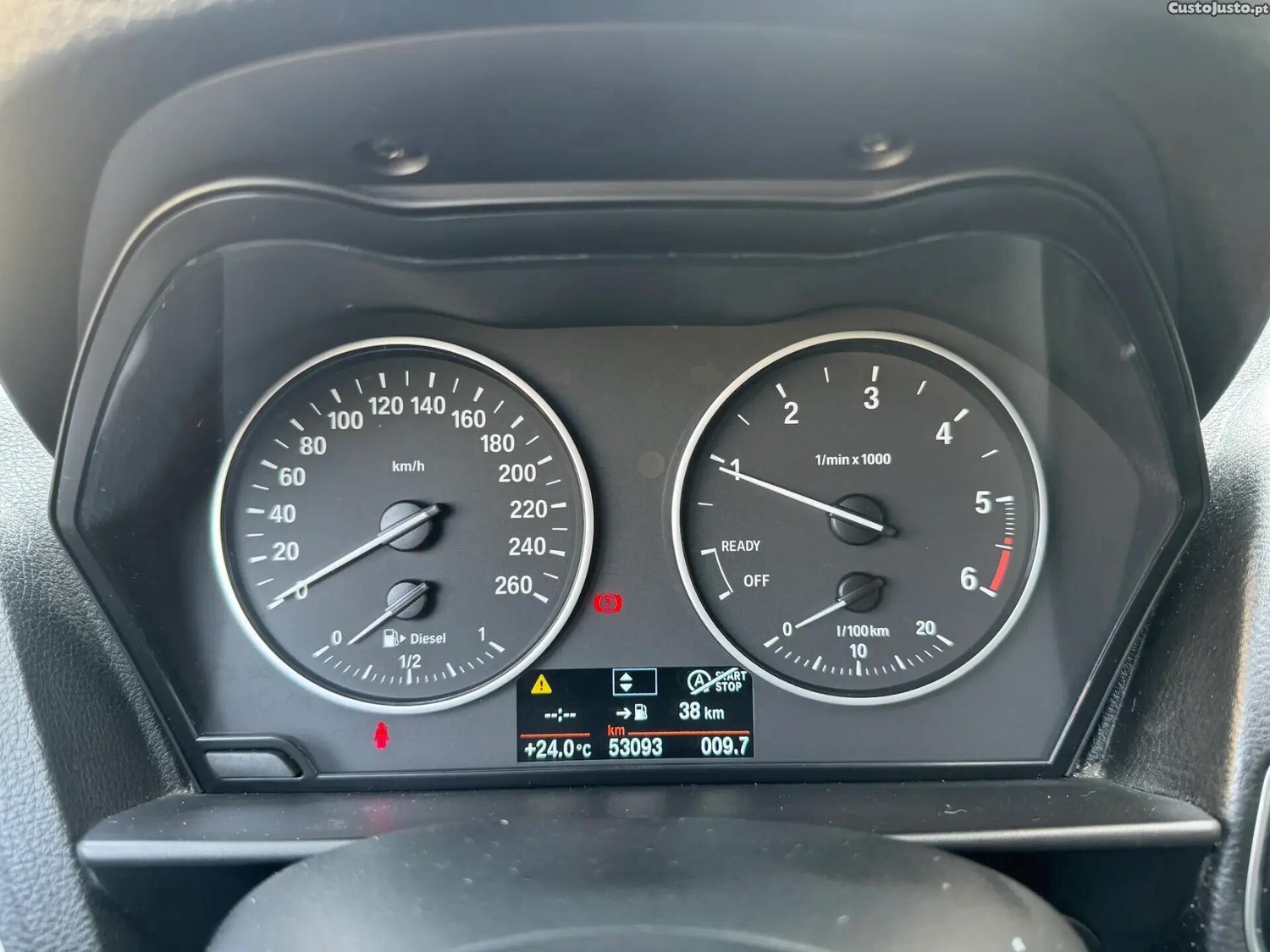 BMW 116 d EfficientDynamics — fotografia 16