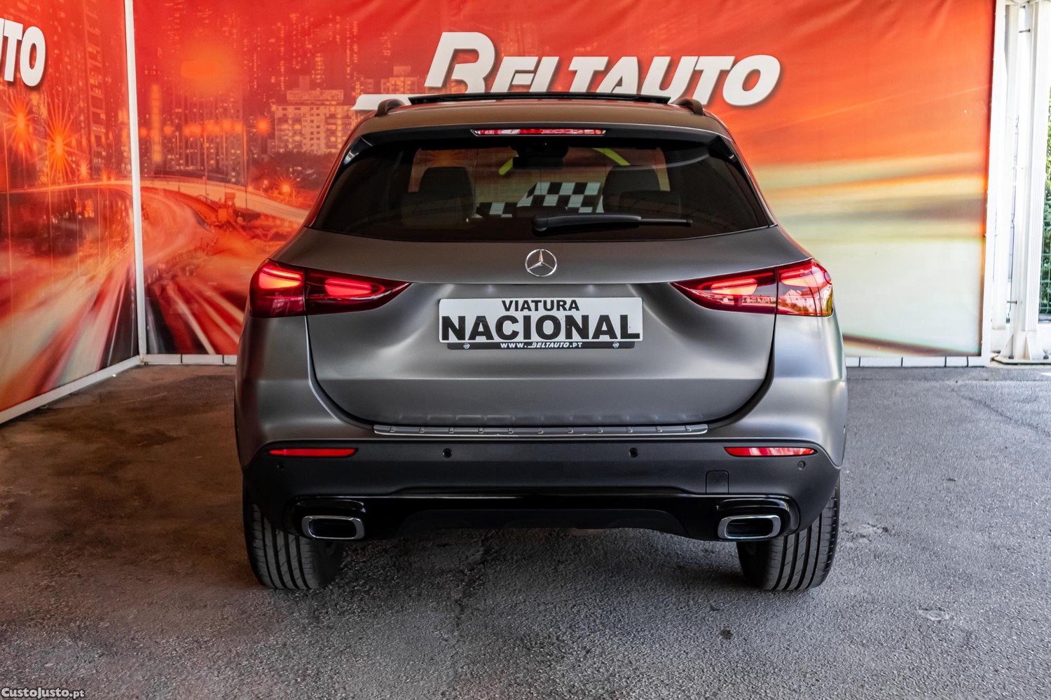 Mercedes-Benz GLA 180 d Progressive Auto — fotografia 19