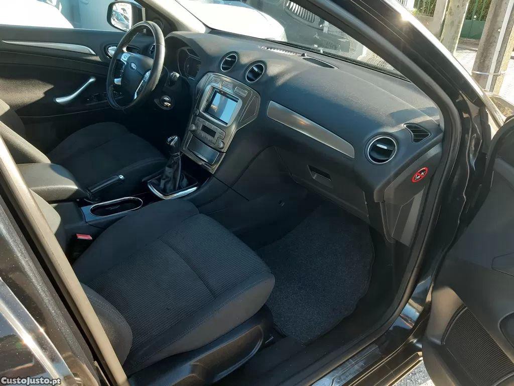 Ford KA 1.8 tdci titanium econetic — fotografia 4