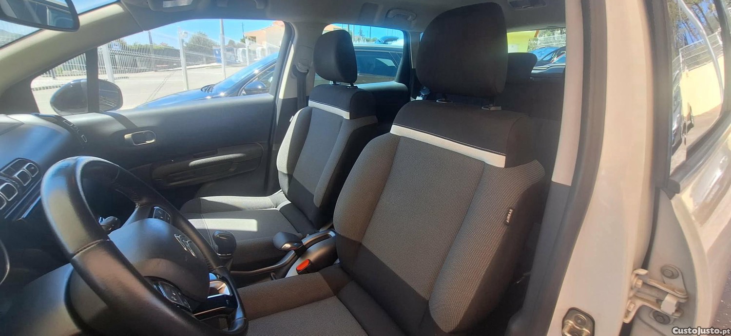 Citroën C3 Aircross 1.2 PureTech — fotografia 4