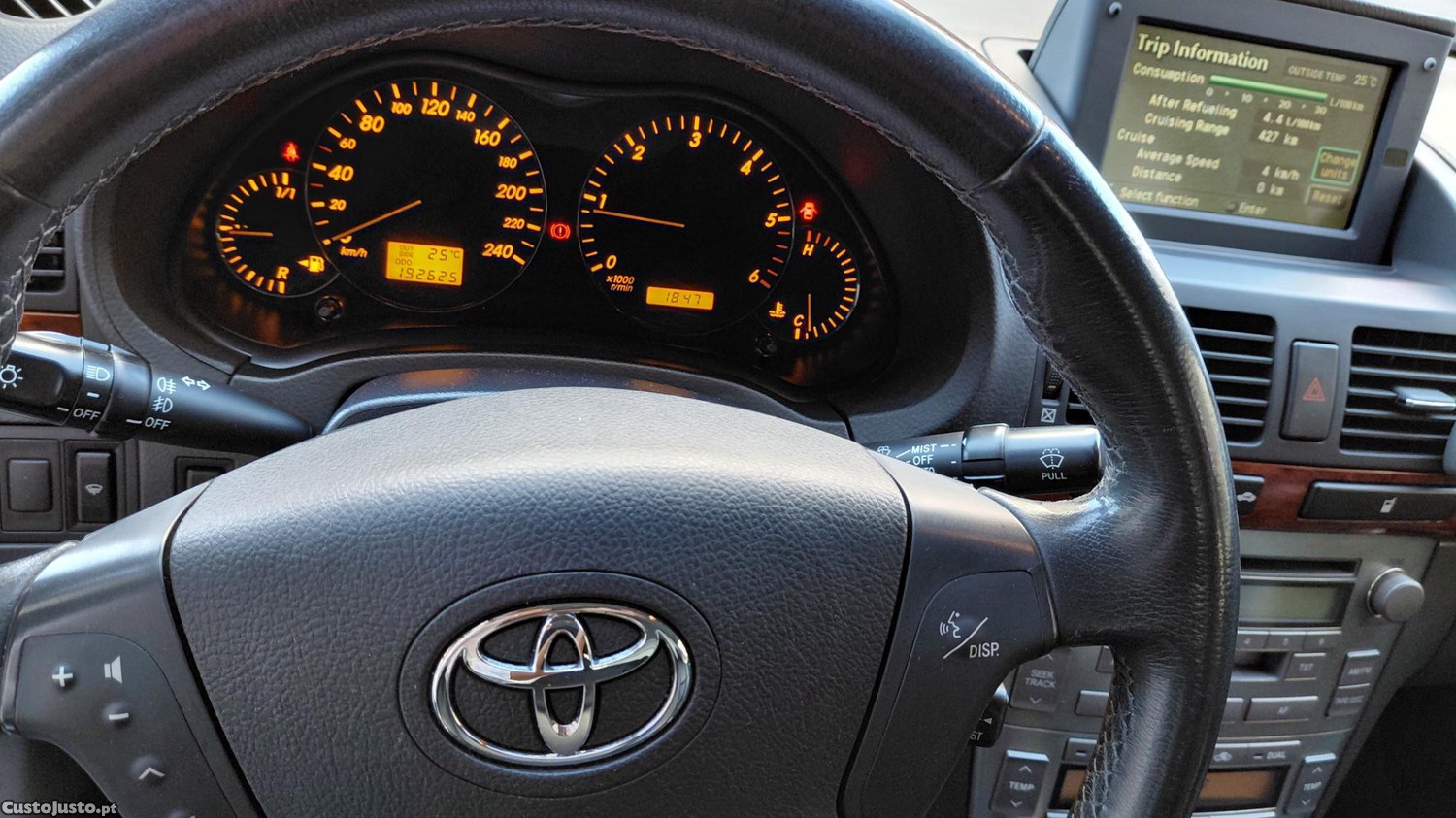 Toyota Avensis D4D — fotografia 3